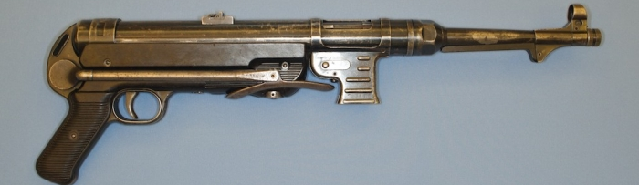 MP-40-Machine-Gun-large2